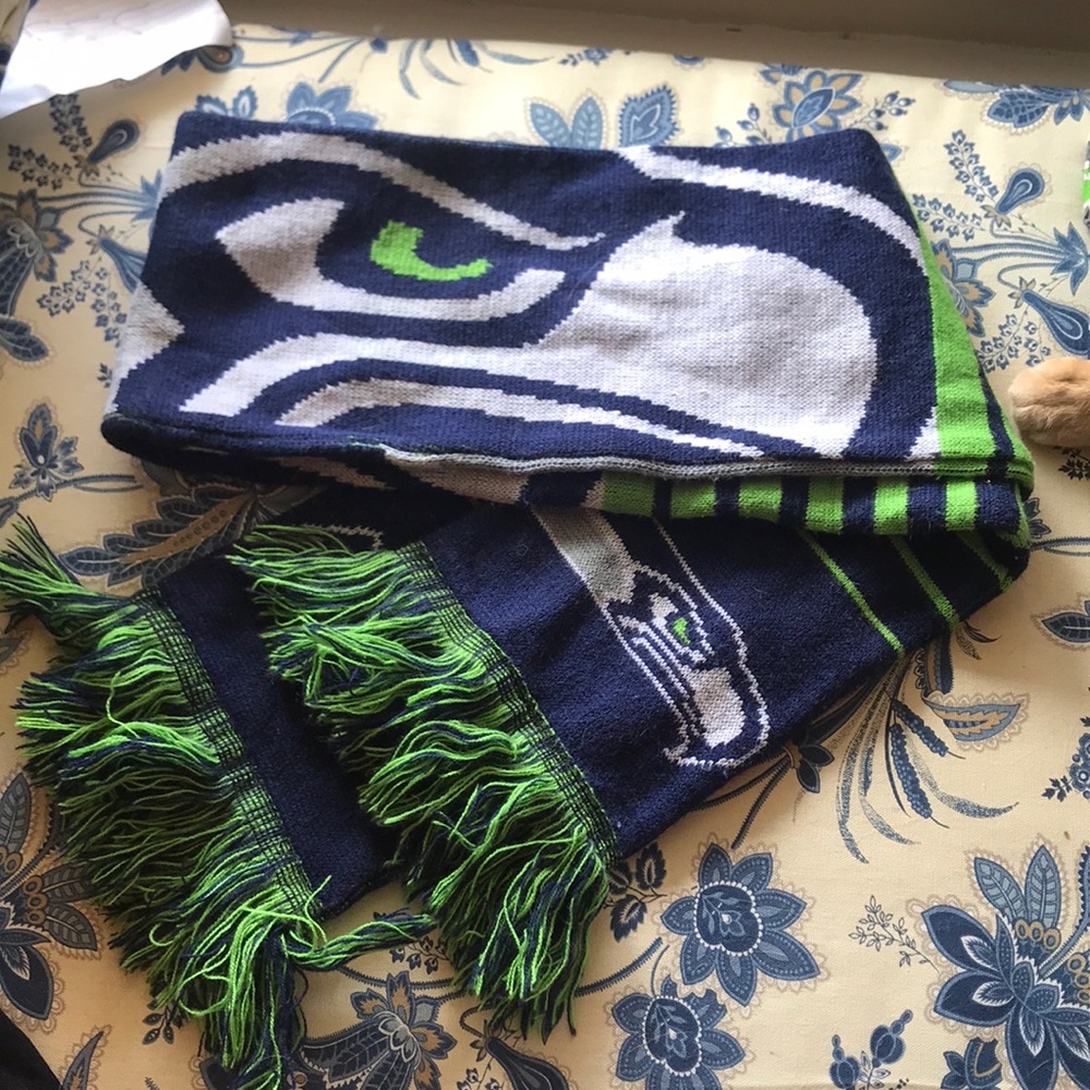 Seahawks scarf